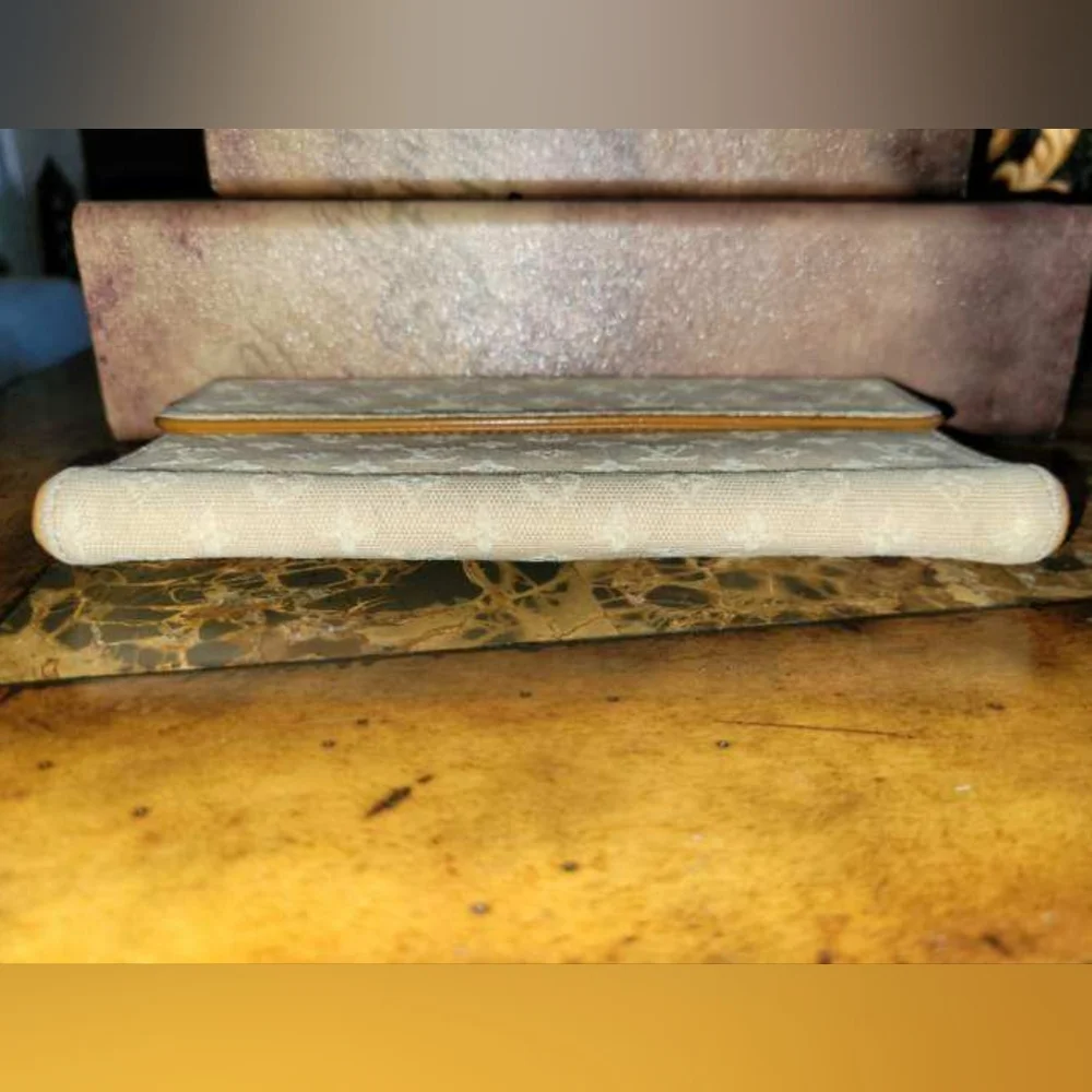 LOUIS VUITTON MINIRUN - Picture 8 of 8